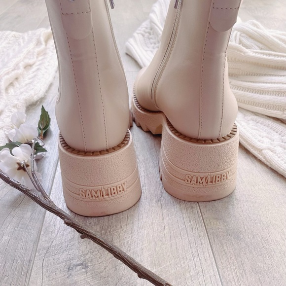 Sam & Libby Chunky heeled Chelsea boot - Picture 4 of 12